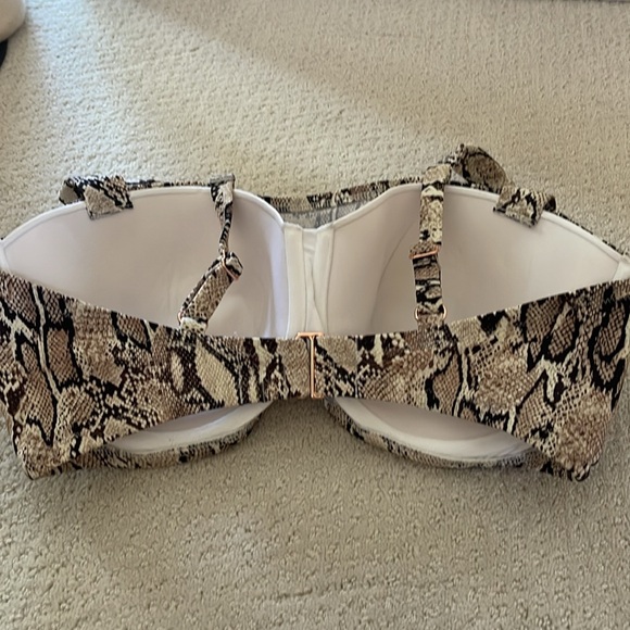 Shade & Shore Bikini Top - Picture 6 of 9